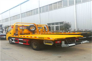 甘州区附近拖车救援搭电